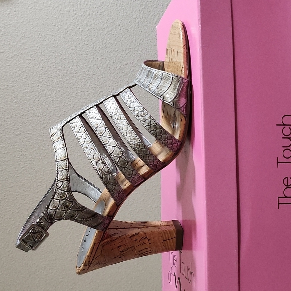 NINA SHOES SZ 6.5 GREY STRAPPY 3.5" STILETTO HEELS- Great Condition